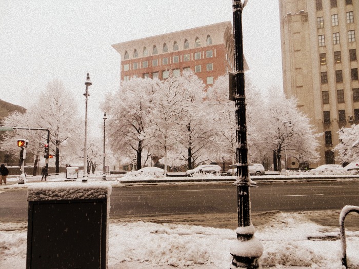 snow-in-the-city-2016