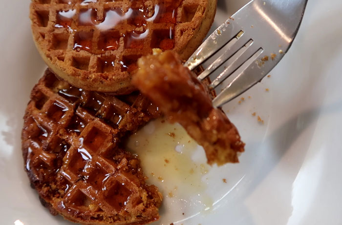 pumpkin-spice-waffles-organicos-vegan